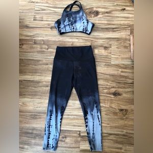 Onzie Workout SET- high waist leggings and high neck sports bra